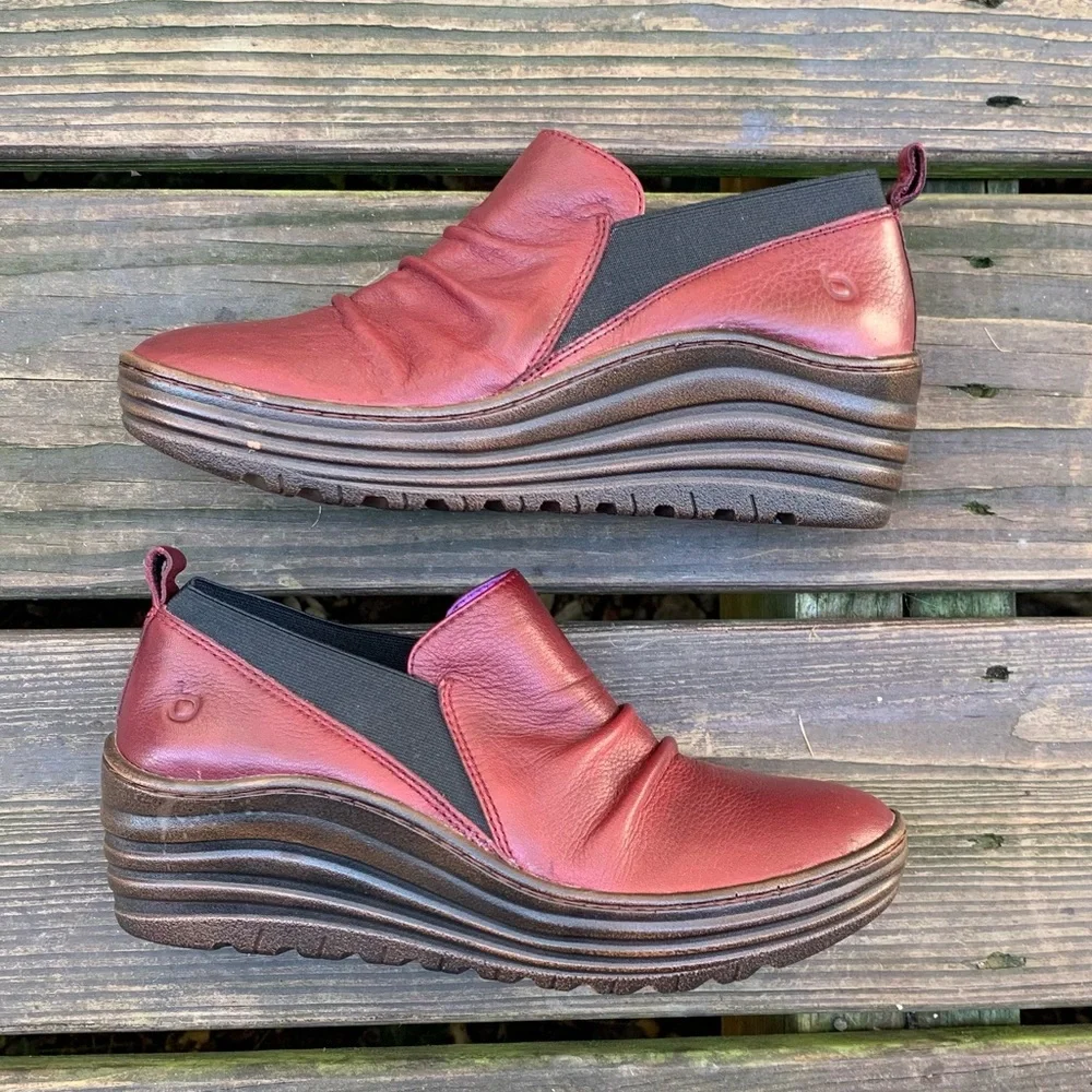 Bionica Women’s Red Leather Wedge Slip-Ons